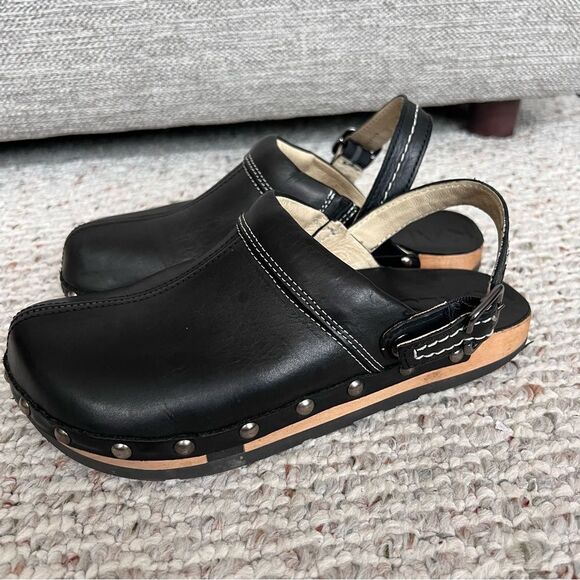 Earth Kalso Shanti Black Leather Clogs - Picture 10 of 12